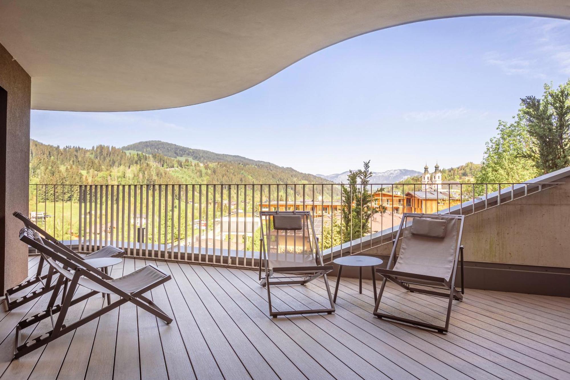 Brixental Suites Hopfgarten By Alps Resorts Хопфгартен им Бриксентал Екстериор снимка